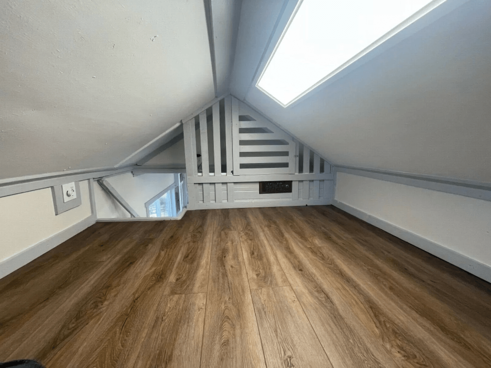 Portable Tiny House with Loft – Modern Mobile Container Home